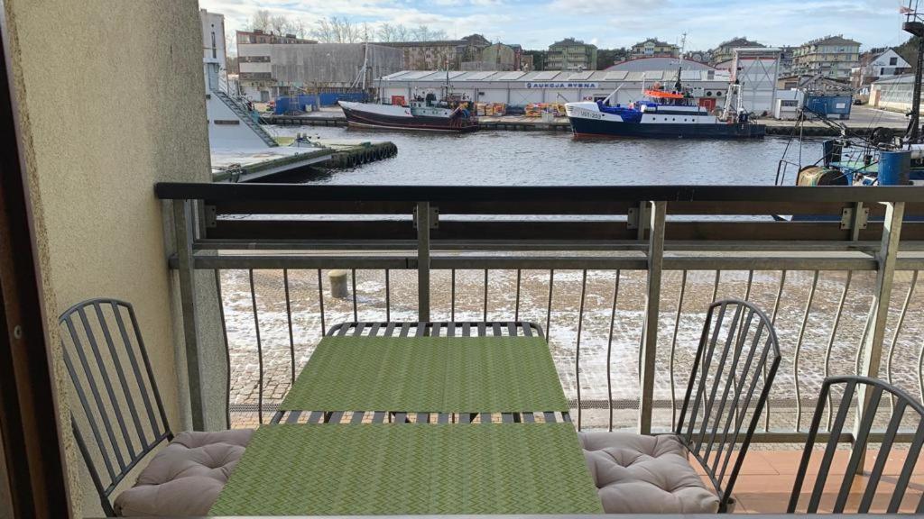 Apartament Portowe Wspomnienia Устка Екстериор снимка